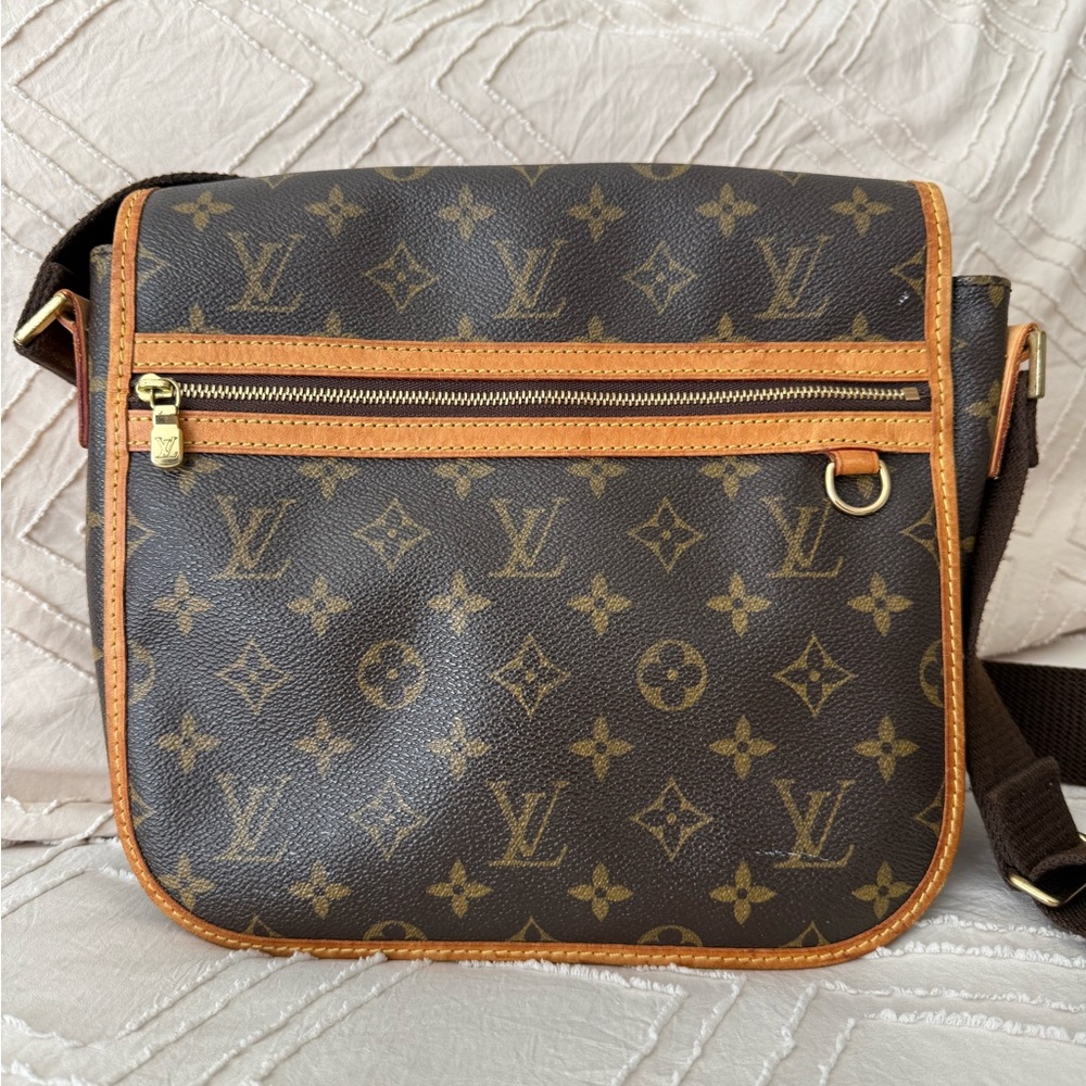 Louis Vuitton Bosphore Bag
